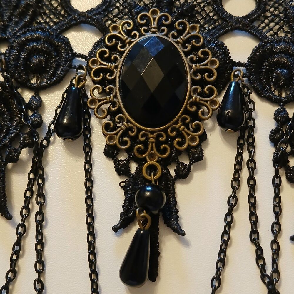 Gothic Vampire Core Black Lace Choker – Filigree Cameo & Teardrop Bead Draping - Picture 3 of 7